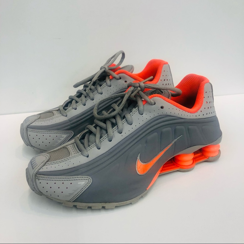 Nike Shox R4 Running Shoes Trainers 6Y